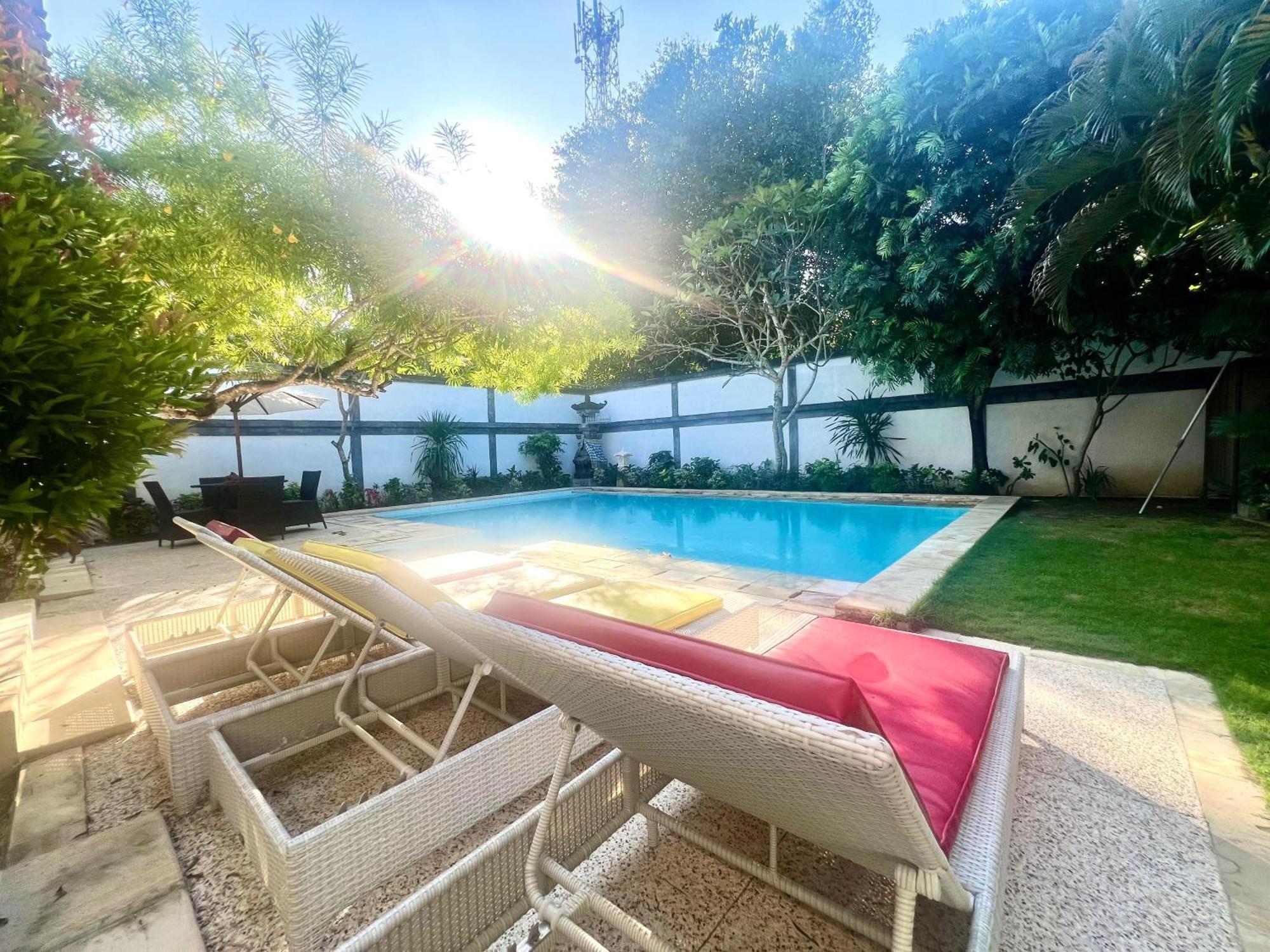Charlie Guest House Nusa Dua  Exterior foto