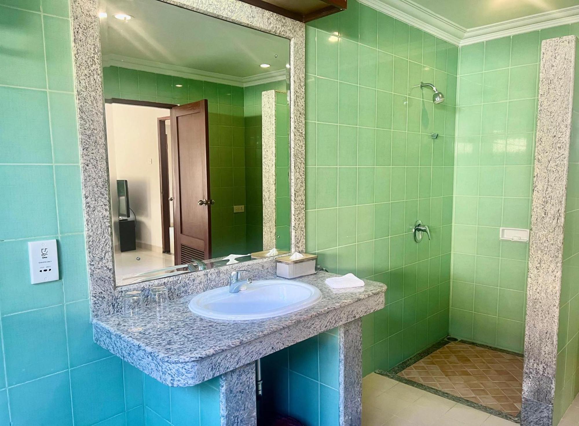 Charlie Guest House Nusa Dua  Exterior foto